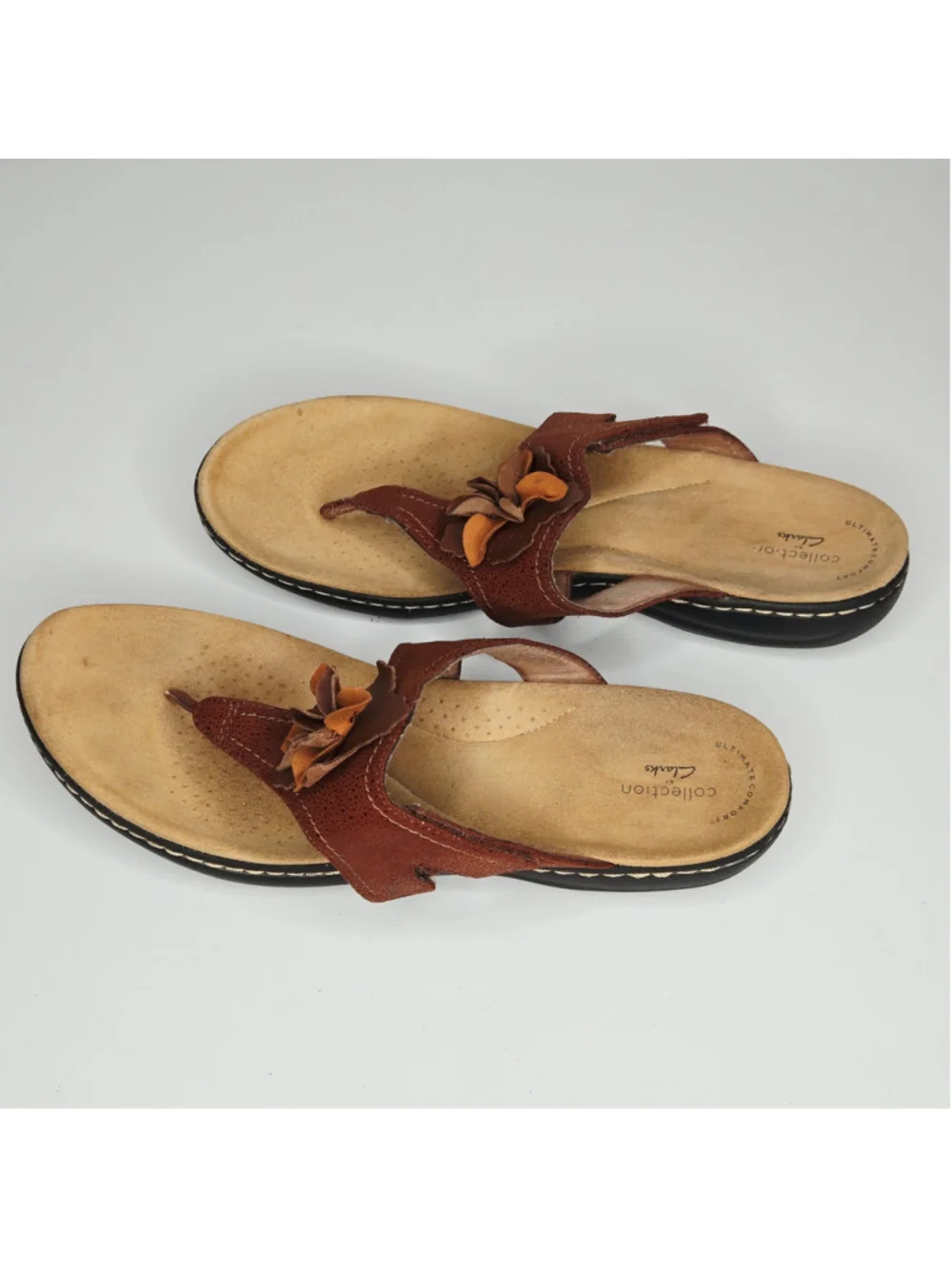 Clarks Collection Women's Leather Brown Floral Thong Sandals Size 12